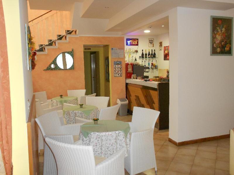 Hotel Vevey Rimini Luaran gambar